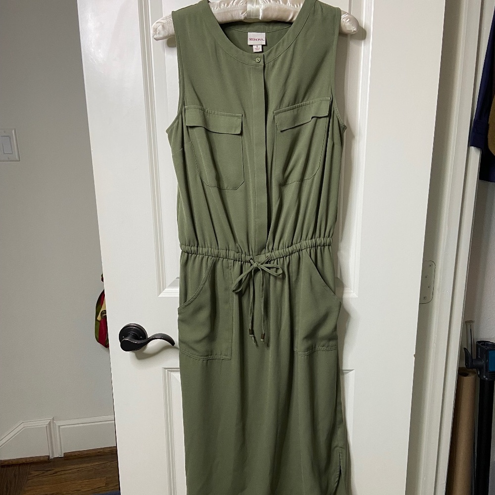Sleeveless, Button Up, Elastic Waist Olive Summer Dress; Neat; Wrinkle-Resistant